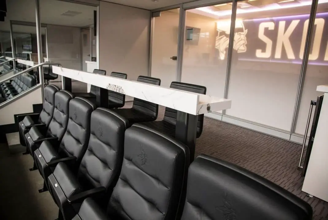Norseman Lounge Suites