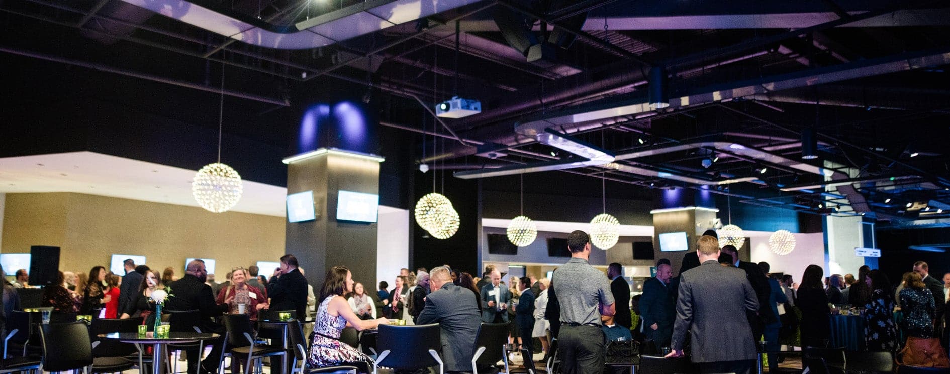 food and beverage services at Delta Sky360 Club